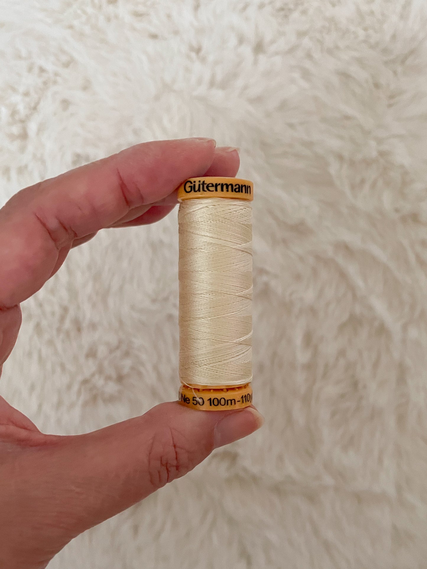 Gütermann katoenen naaigaren/gevorderd microhaak garen beige