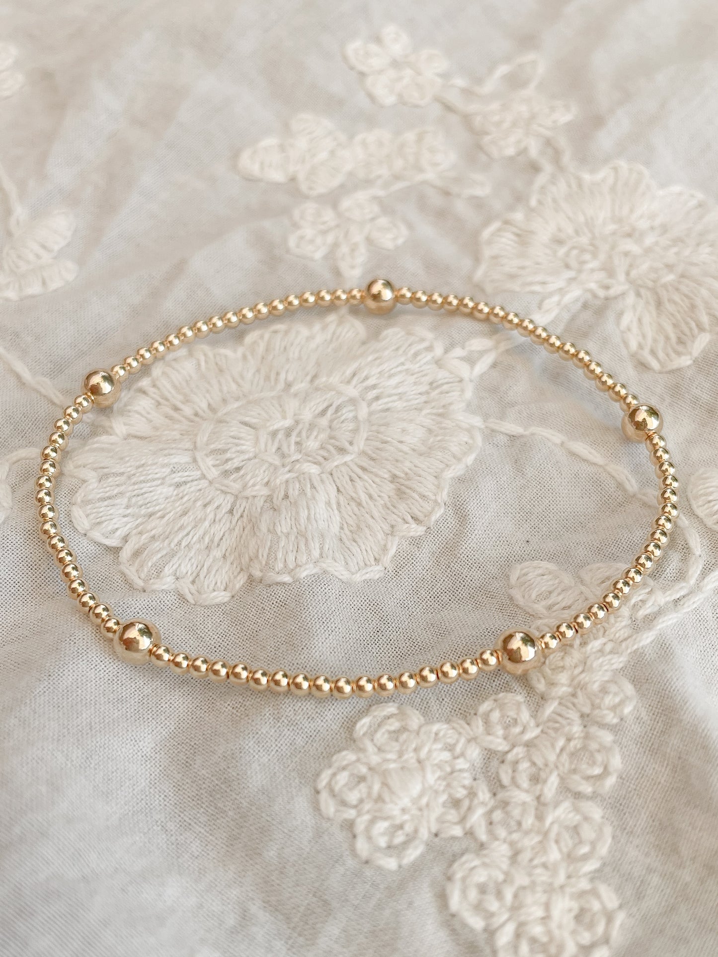 Raelynn gold filled stretch armband