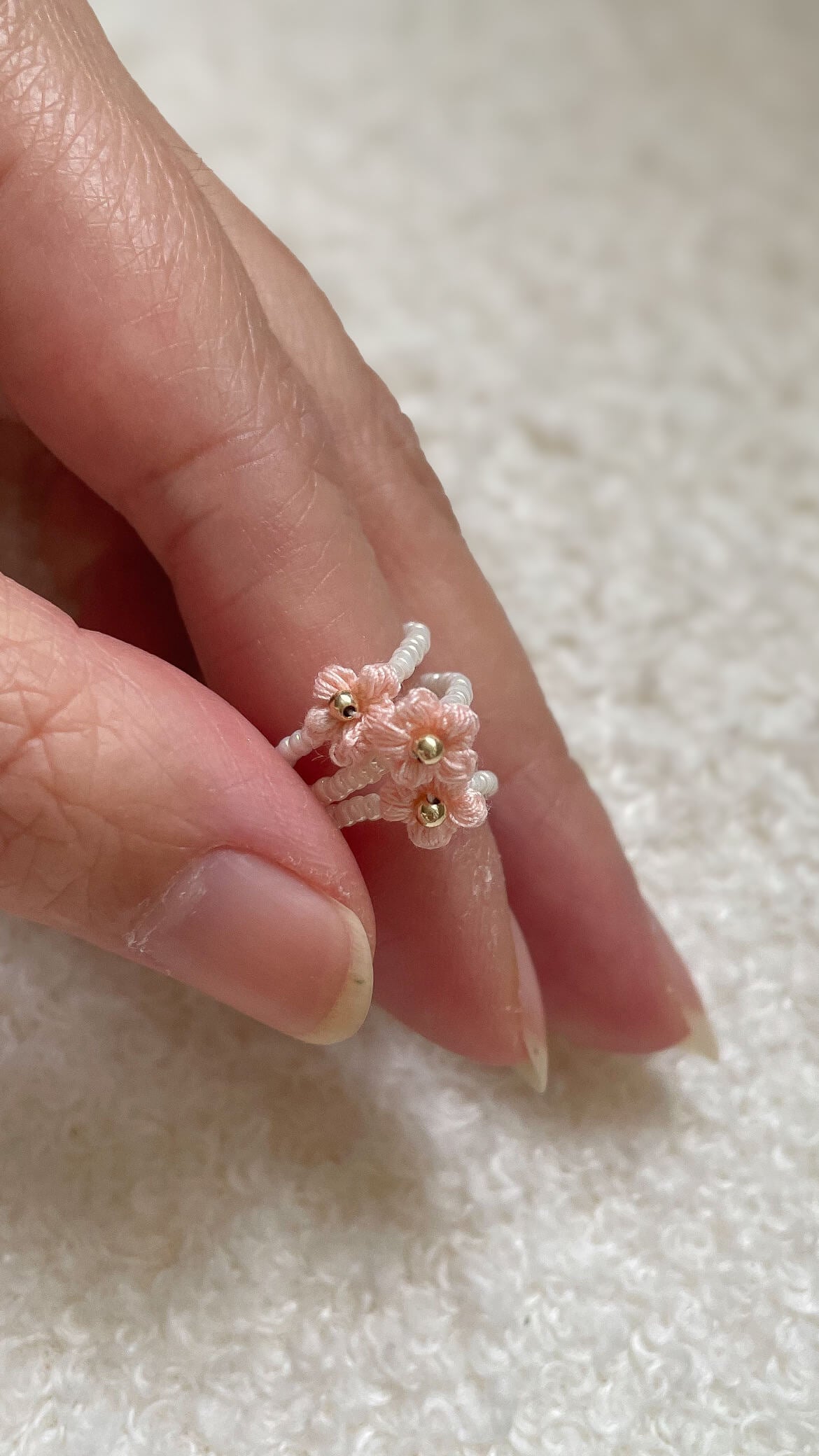 Florine gehaakte bloem stretch ring