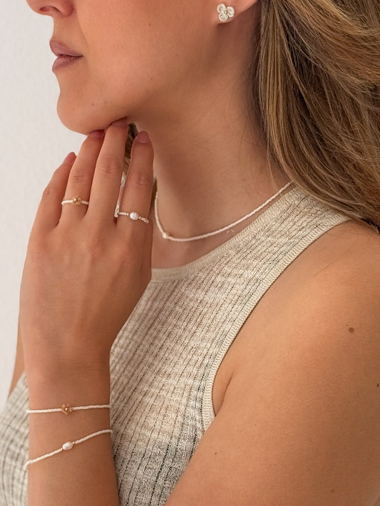 Xavoia Miyuki wit met parel stretch armband