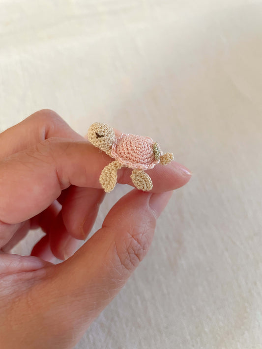 Misty micro gehaakte amigurumi schildpadje
